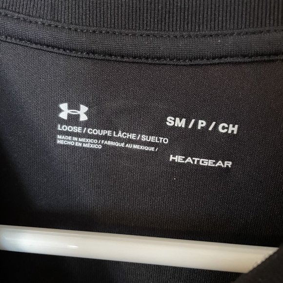 EUC Under Armour Women's UA Tech Graphic T-Shirt Black Pink Size Small Heatgear - Picture 4 of 6